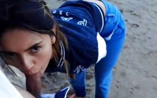 Beach blowjob with a crazy teen exposing her boobs