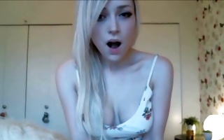 Being naughty on webcam in blonde amateur vid